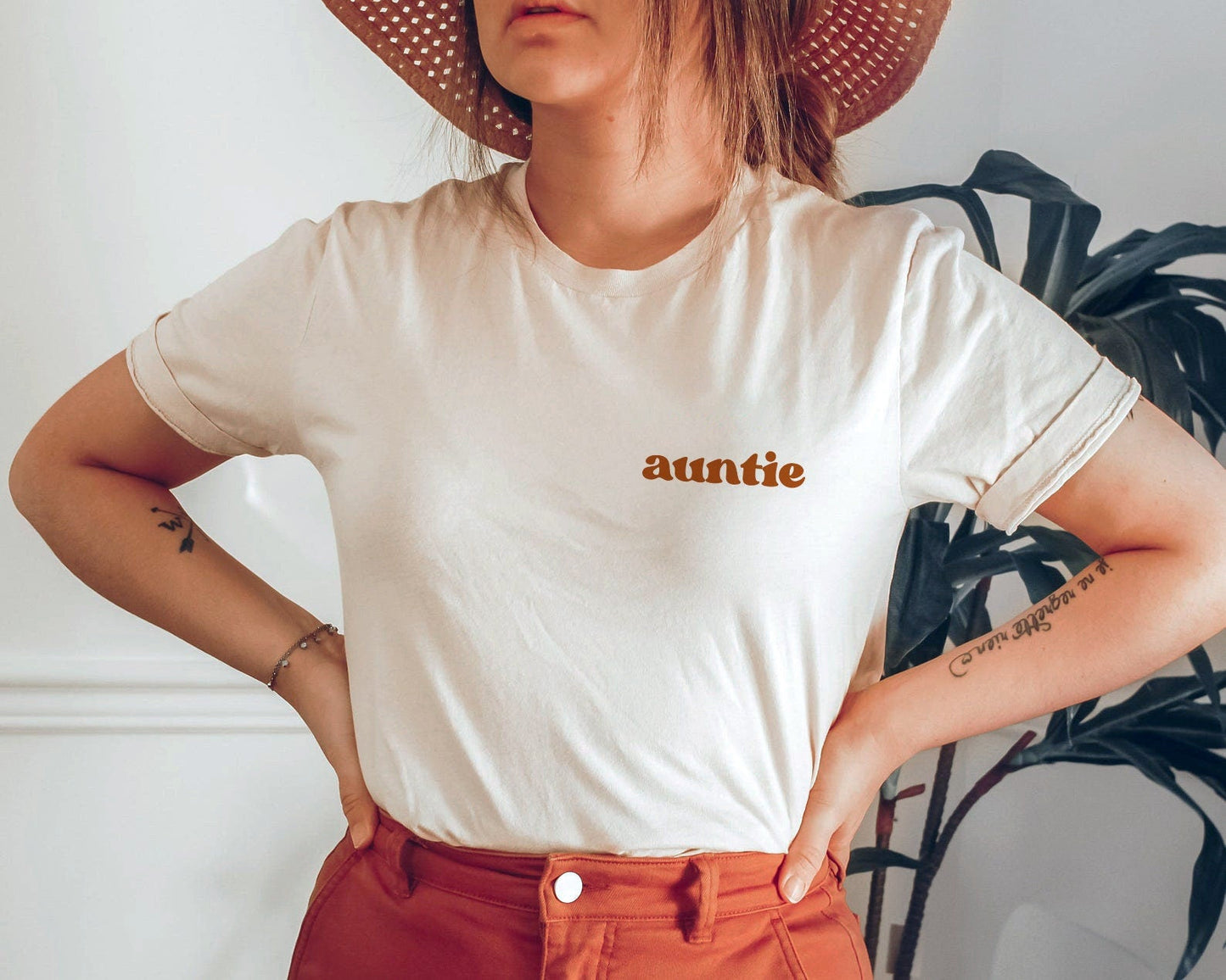 Auntie Shirt, Shirt For Aunt, Aunt TShirt, Auntie Gift Niece Nephew Retro Announcement Shirt, Retro Aunt T Shirt, Pregnancy Reveal to Aunt