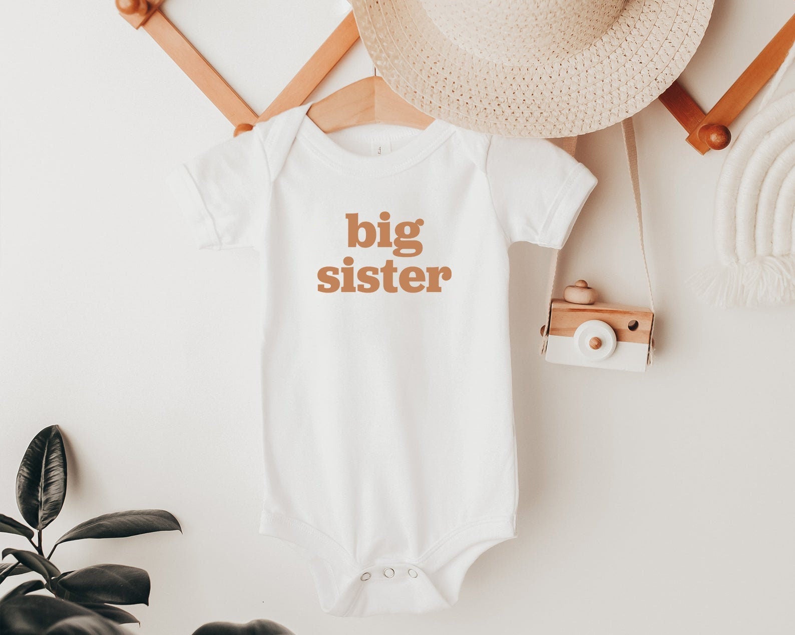 Big Sister Baby Onesie®, Big Sister Shirt, Big Sister Announcement Shirt, Big Sister Little Sister, Pregnancy Announcement Tee, 70s retro