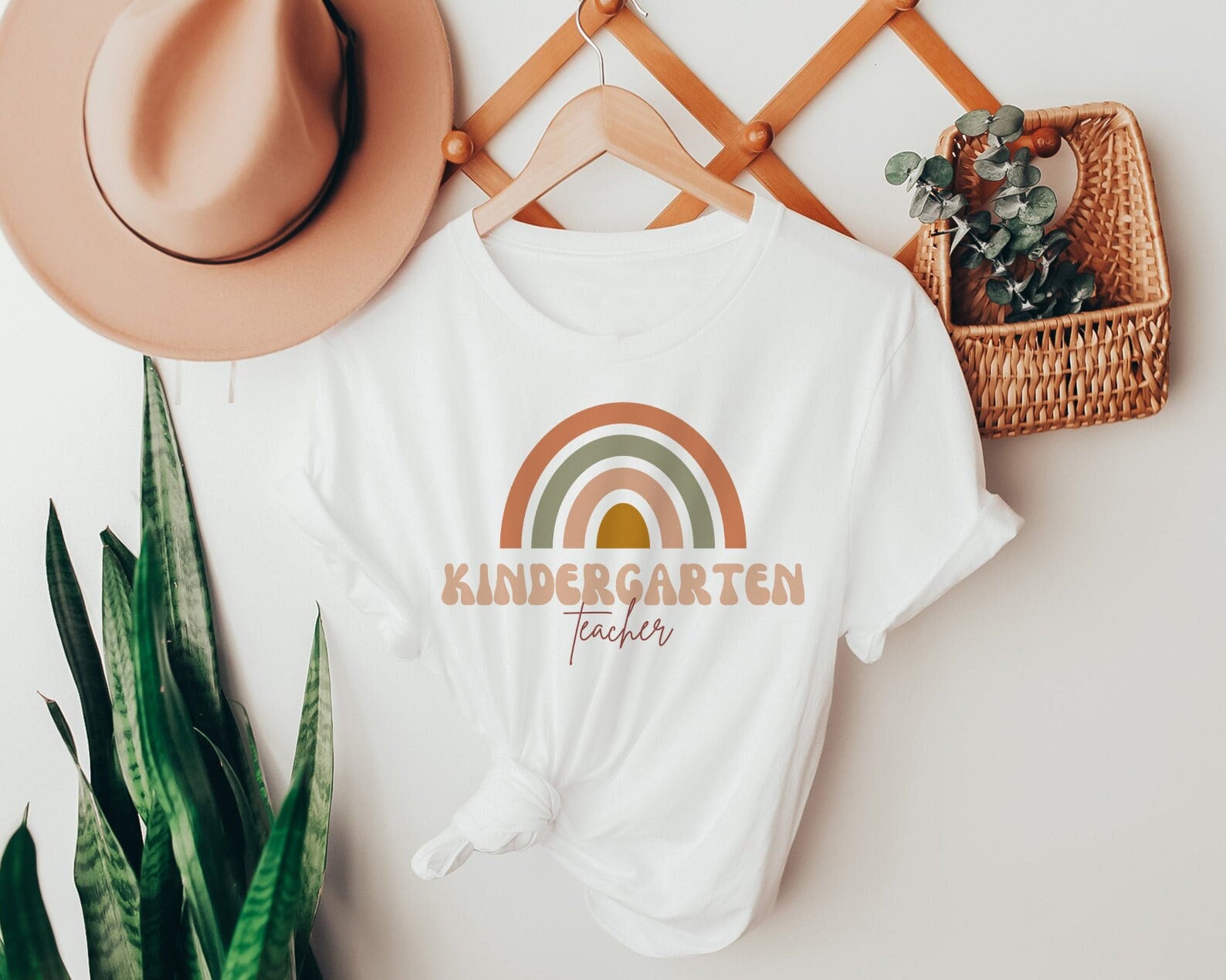 Kindergarten Teacher Shirt, Groovy Kindergarten Shirt Retro Kinder T-shirts, Teacher Team Shirts, Kinder Squad Kinder Crew Kindergarten Team