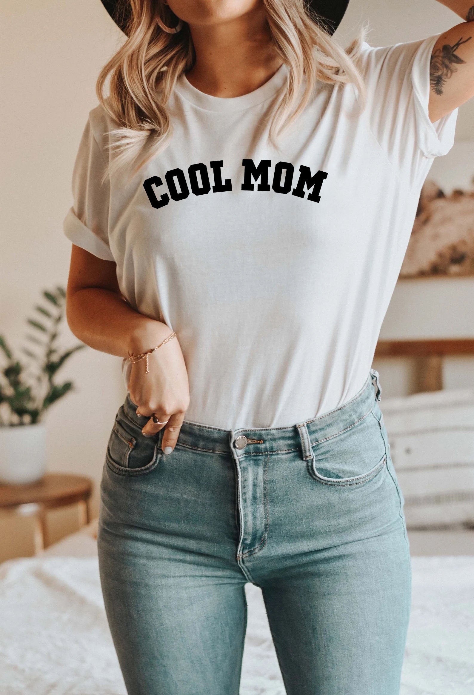 Cool Mom Shirt, Gift for Her Cute Mom Tee New Mom Gift Mama Shirt Gift Cool Mom Crewneck Mama Tee, Cool Mom Sweatshirt, Cool Moms Club